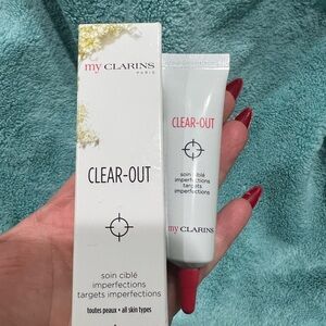 Clarins Clear-Out Acne Treatment - White and Red